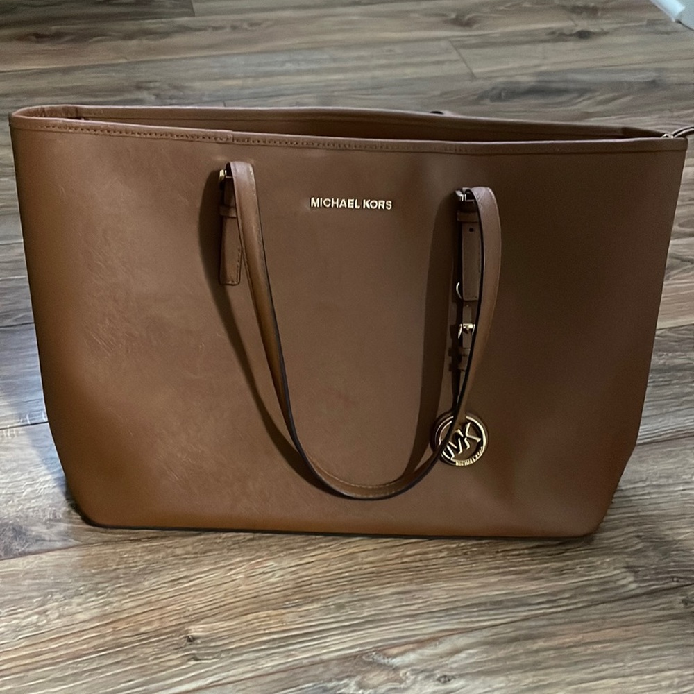 Michael Kors Jet set travel large Saffiano Leather